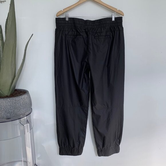 GAP GapFit Joggers with Zip Detailing Large - Picture 10 of 11